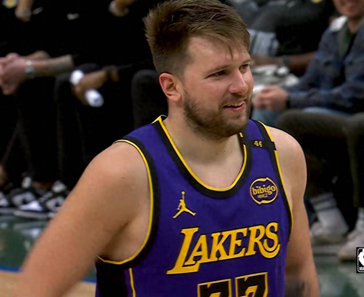 东契奇连续五场比赛得分超过险胜，利物浦不断突破！